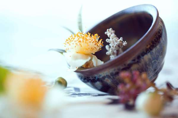 請(qǐng)讓嬰幼兒遠(yuǎn)離污染水，只需要一臺(tái)凈水機(jī)，沒(méi)有凈水機(jī)別說(shuō)愛(ài)孩子